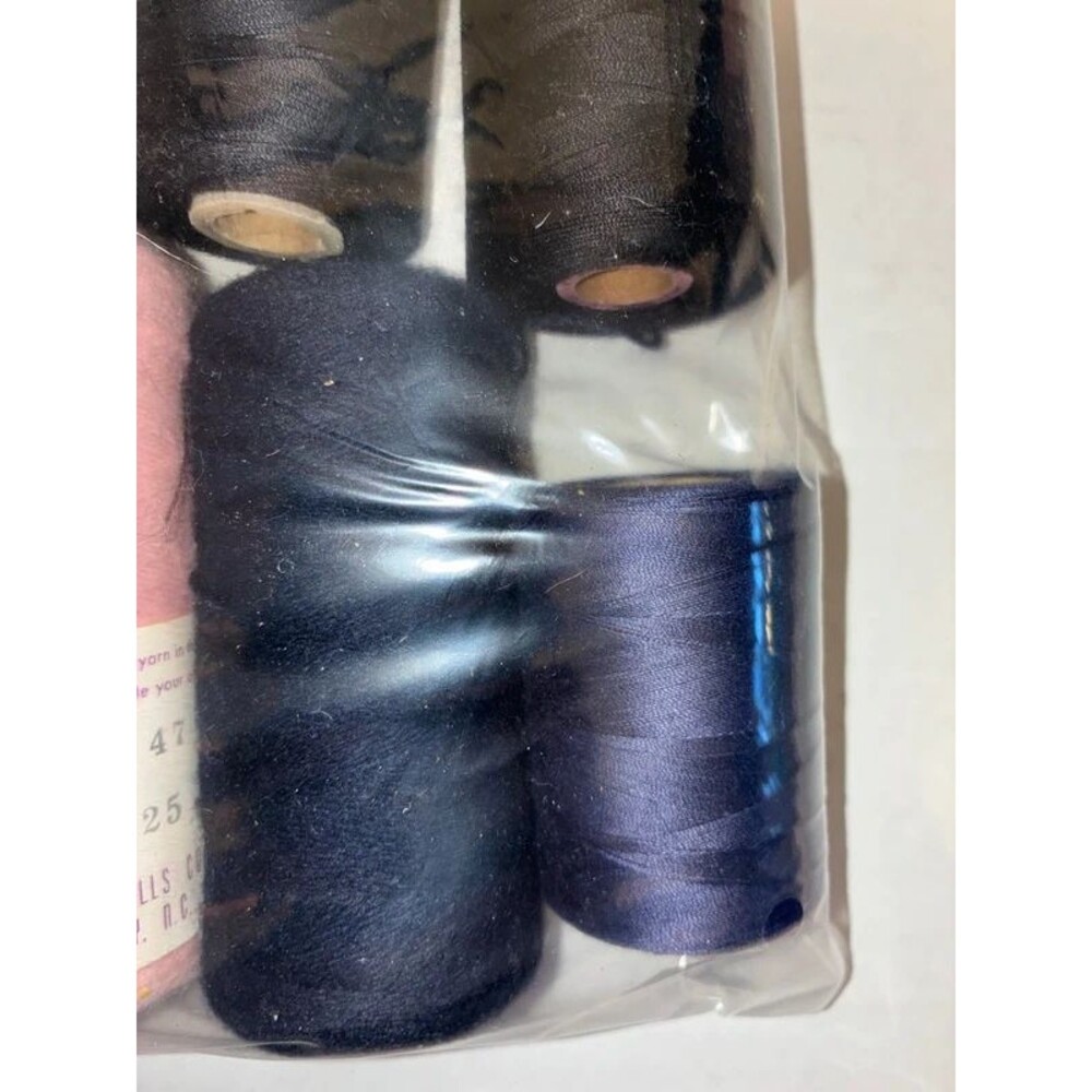 Assorted threads: - Picture 8 of 10
